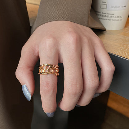 New Hollow Honeycomb Gold Opening Adjustment Ring with European and American Style Personalized Versatile Joint Index Finger Ring Hip Hop nugget earrings